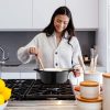 Oala antiaderenta din fonta Navaris pentru plite/cuptoare - 24 cm - 3,5 l - negru, 48777.01.01