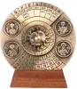 Calendar perpetuu Giftdeco H27 din alama si lemn, diametru 9 cm