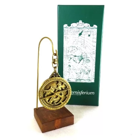 Astrolab decorativ Hemisferium H81, alamă și lemn, înălțime 13 cm