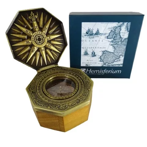 Busola Cardan Giftdeco H43 din alama si lemn, forma octogonala