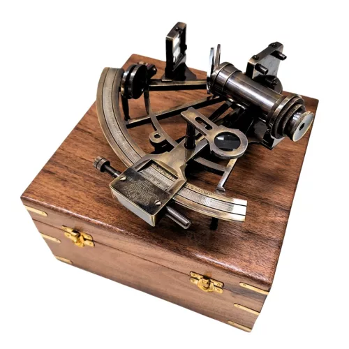 Instrument nautic decorativ pentru birou sau biblioteca