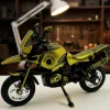 Model motocicleta cu motor si evacuare reproduse