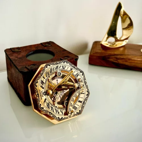 Busolă Giftdeco CSDO343/3, alamă și piele, 8 x 3,5 cm, stil retro, vintage, nautic