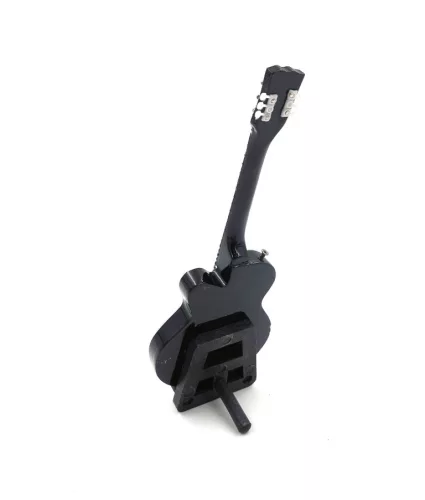 Miniatura din mahon plastic si metal